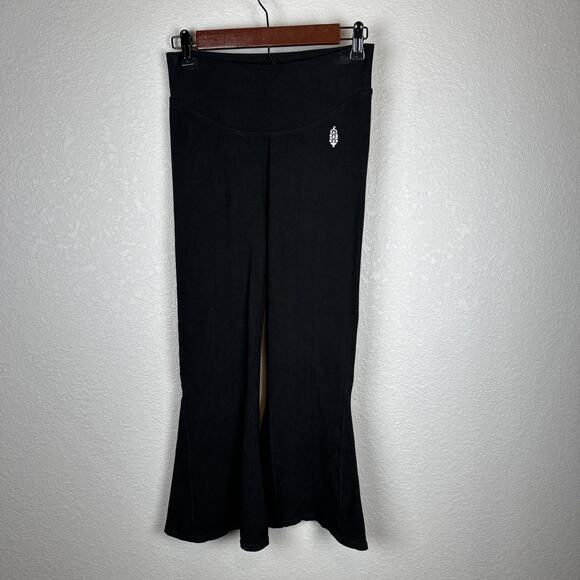Free People FP Movement Go To Crop Flare Legging Ribbed Knit Black Size M/L - Picture 1 of 4
